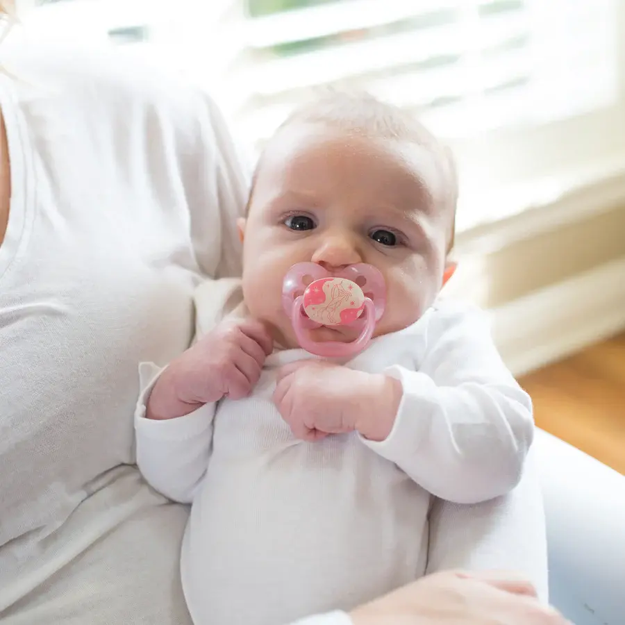 Dr Browns Dr Brown's PreVent Glow in the Dark Pacifier - Stage 1(2Pack) 0-6 months Pink