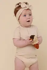 Snuggle Hunny Kids Snuggle Hunny Babyccino Short Sleeve Organic Bodysuit