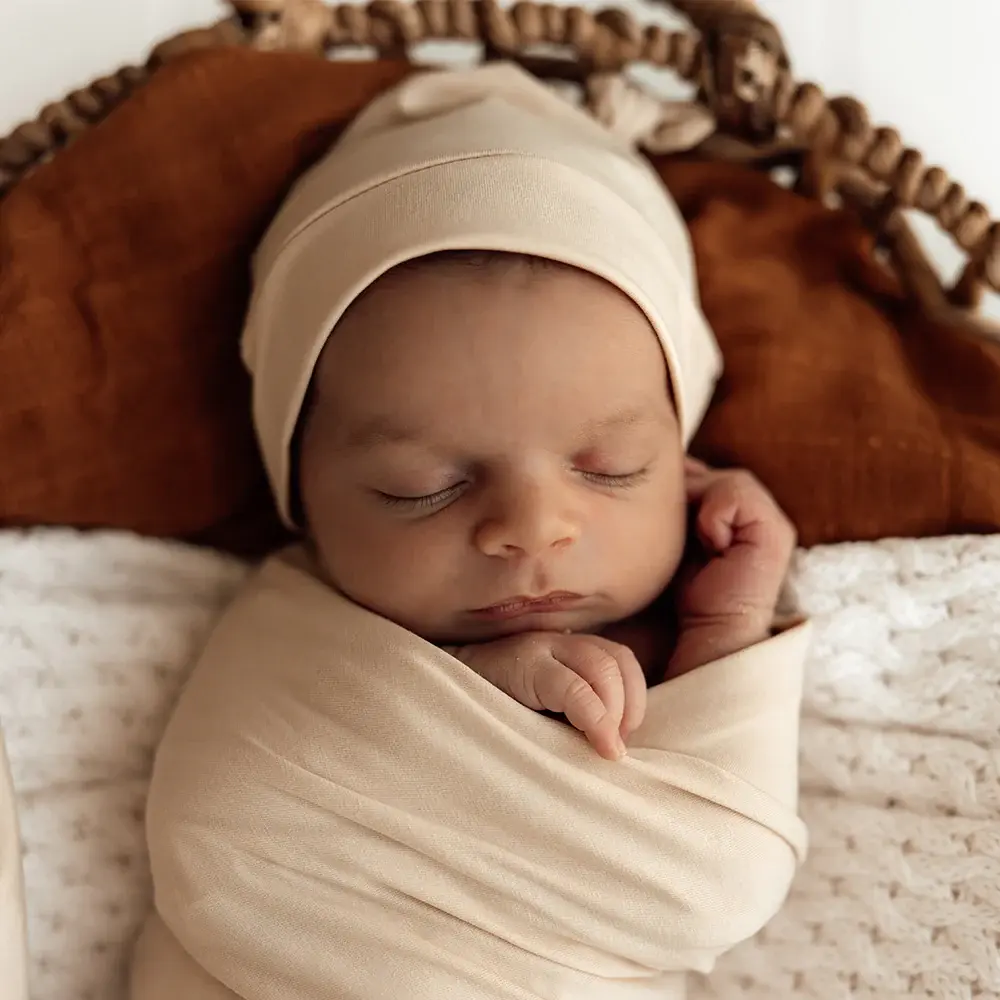 Snuggle Hunny Kids Snuggle Hunny Babyccino Organic Jersey Wrap & Beanie Set