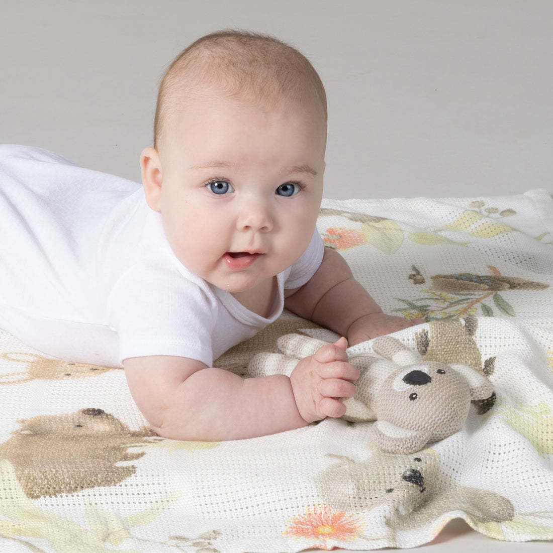 Bubba Blue Bubba Blue Koala Rattle & Cellular Blanket Gift Set