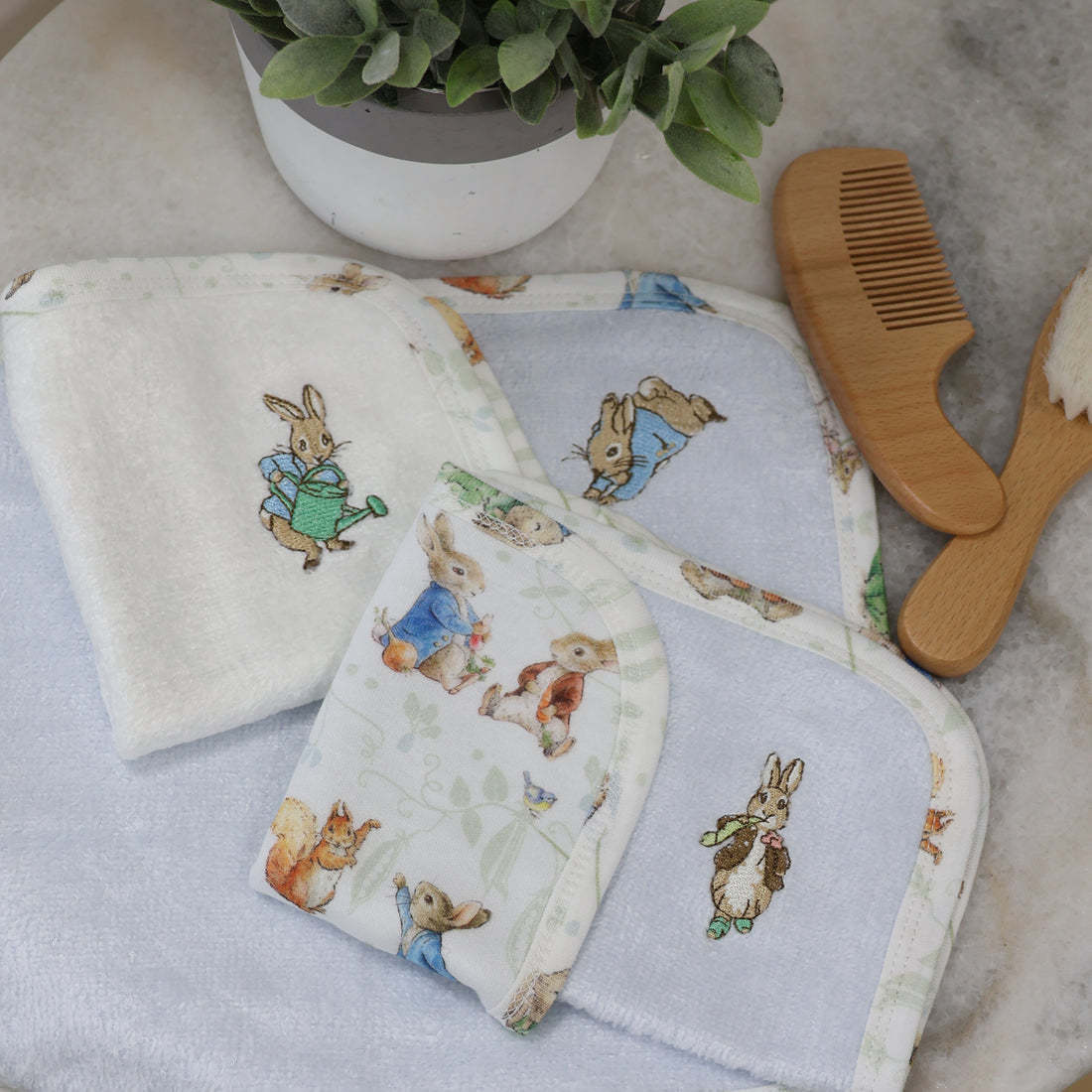 Bubba Blue Bubba Blue Peter Rabbit & Benjamin 3PK Face Washers