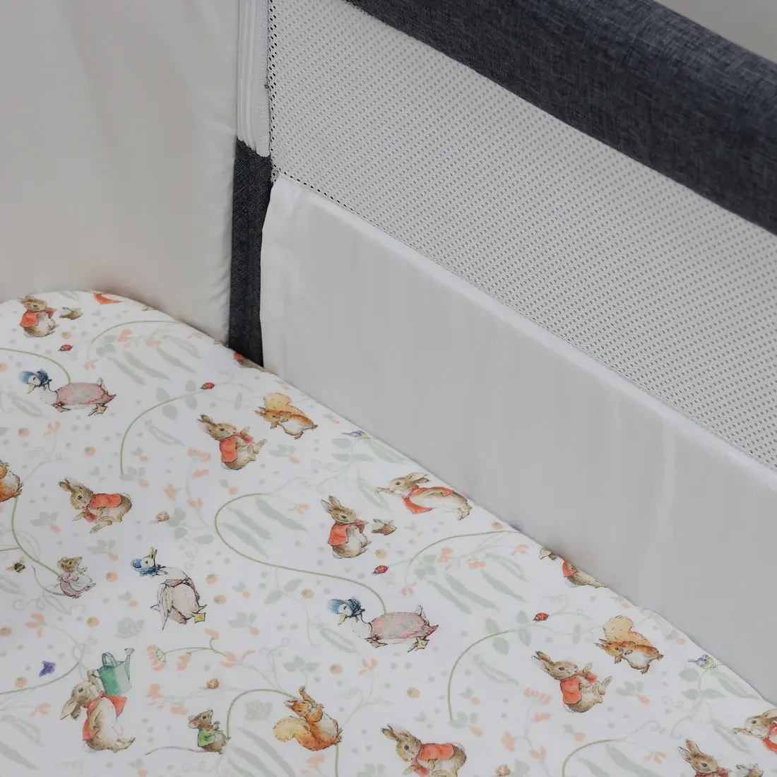 Bubba Blue Bubba Blue Peter Rabbit Flopsy Mopsy & Cottontail Bedside Sleeper Fitted Sheet