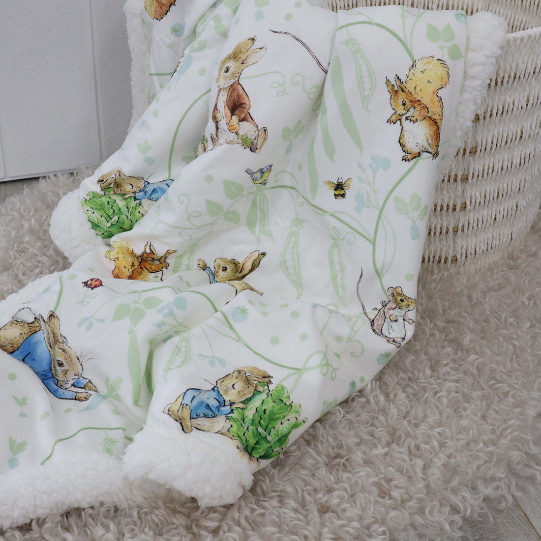 Bubba Blue Bubba Blue Peter Rabbit & Benjamin Bunny Cuddle Blanket