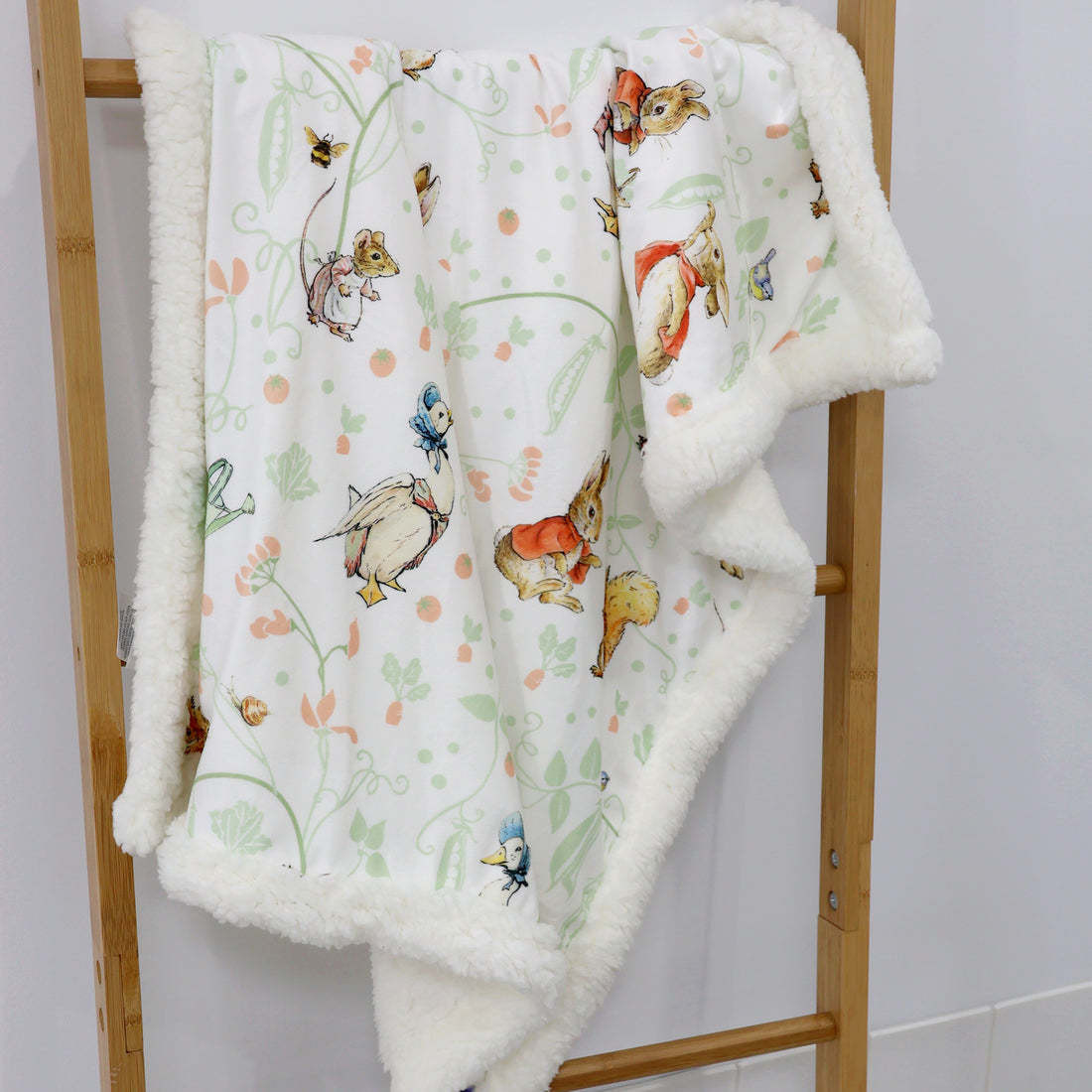 Bubba Blue Bubba Blue Peter Rabbit Flopsy Mopsy & Cottontail Cuddle Blanket
