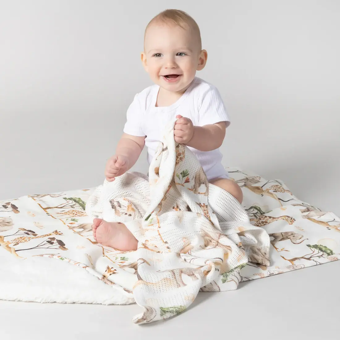 Bubba Blue Bubba Blue Adventure Bamboo Digital Print Cellular Blanket