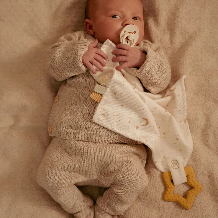 Little Dutch Little Dutch Goose Cuddle Cloth w/ Teether - Newborn Naturals