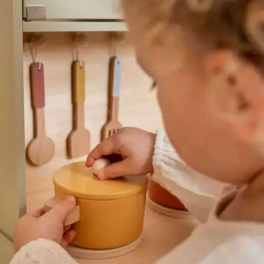 Little Cloud Little Dutch Kitchen