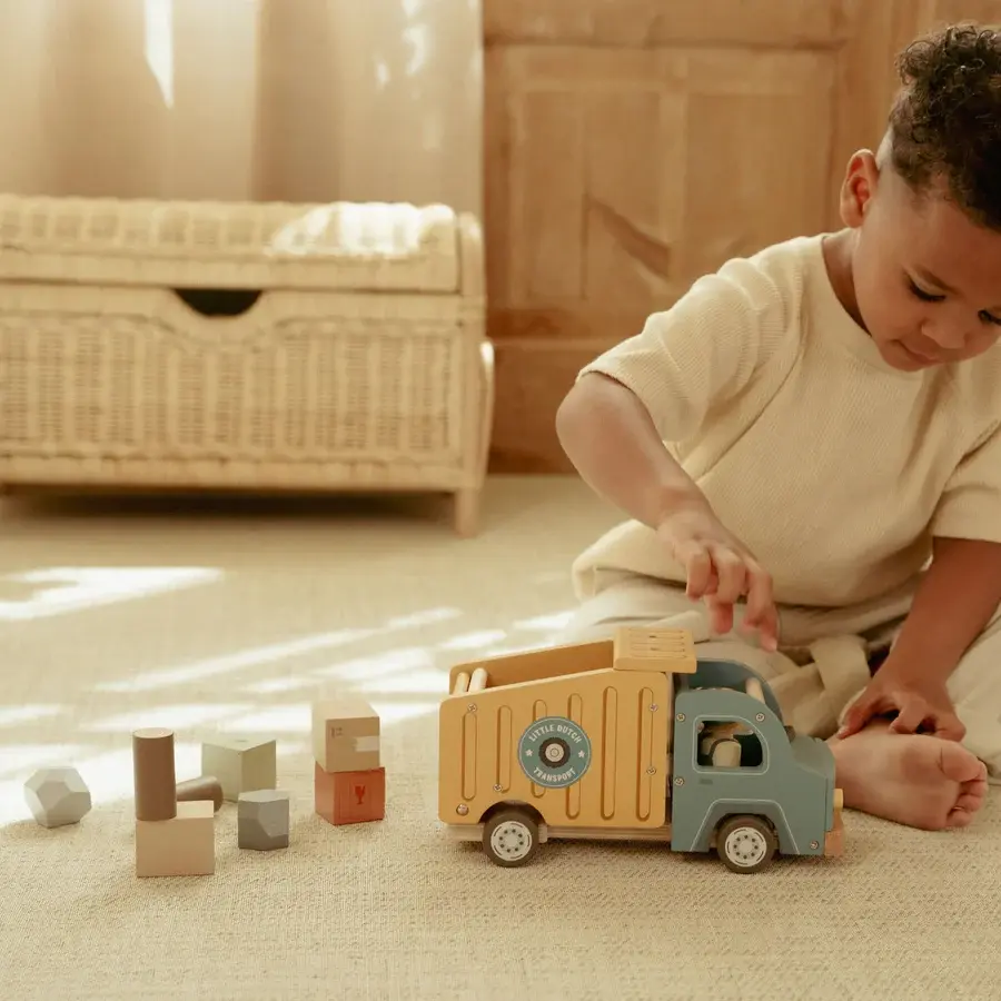 Little Dutch Little Dutch Garbage Truck w/ Peg Dolls