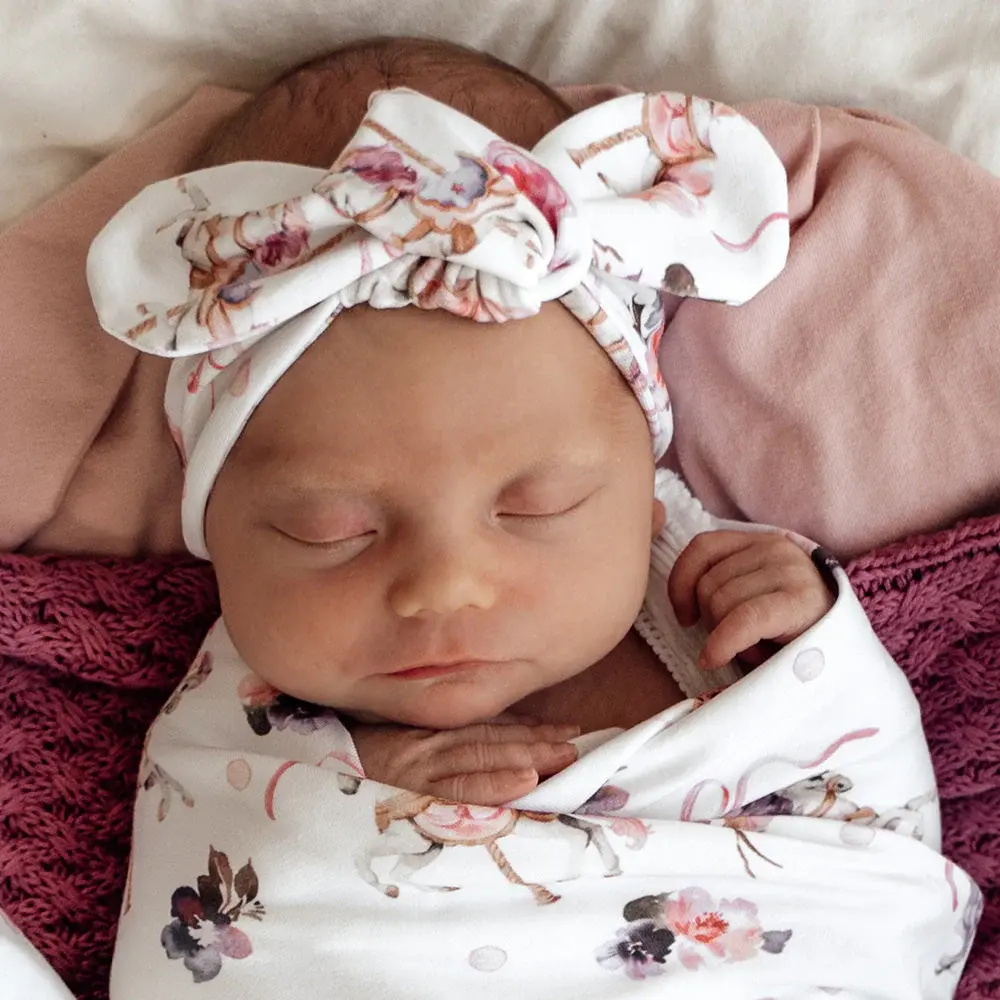 Snuggle Hunny Kids Snuggle Hunny Carousel Organic Topknot