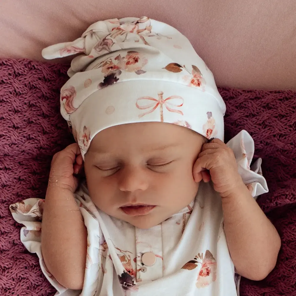 Snuggle Hunny Kids Snuggle Hunny Carousel Organic Knotted Beanie