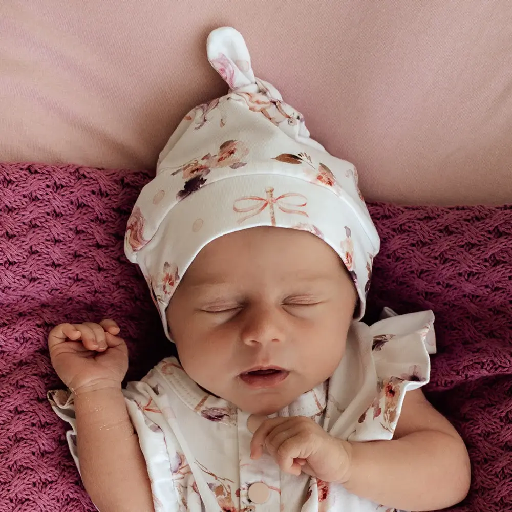 Snuggle Hunny Kids Snuggle Hunny Carousel Organic Knotted Beanie