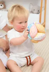 Playground Playground Box 3: Nurturing Thoughtful Play (7-9M)