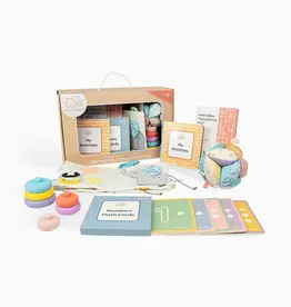 Playground Playground Box 3: Nurturing Thoughtful Play (7-9M)