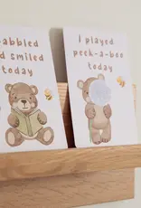 Living Textiles Living Textiles Milestone Cards - Cuddly Bear