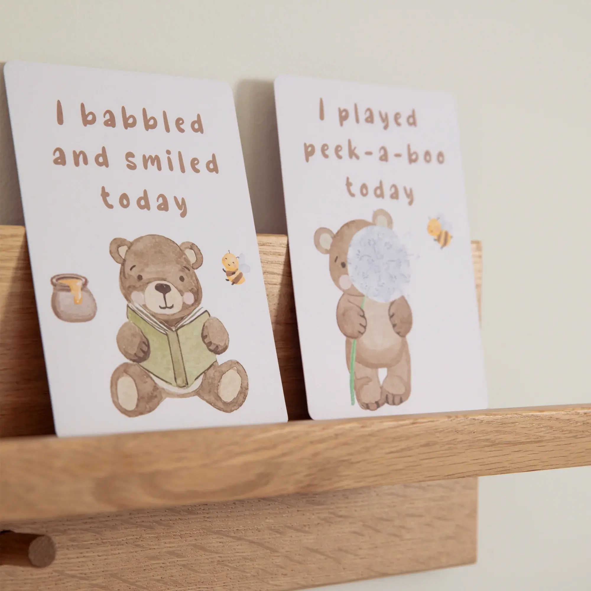 Living Textiles Living Textiles Milestone Cards - Cuddly Bear