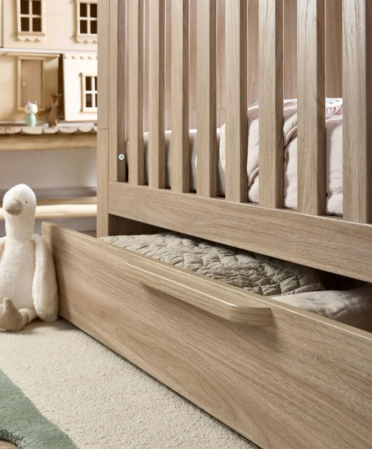 Mamas and Papas Mamas & Papas Franklin Cotbed Set With Essential Spring Cotbed Mattress (5 Pieces) - Light oak