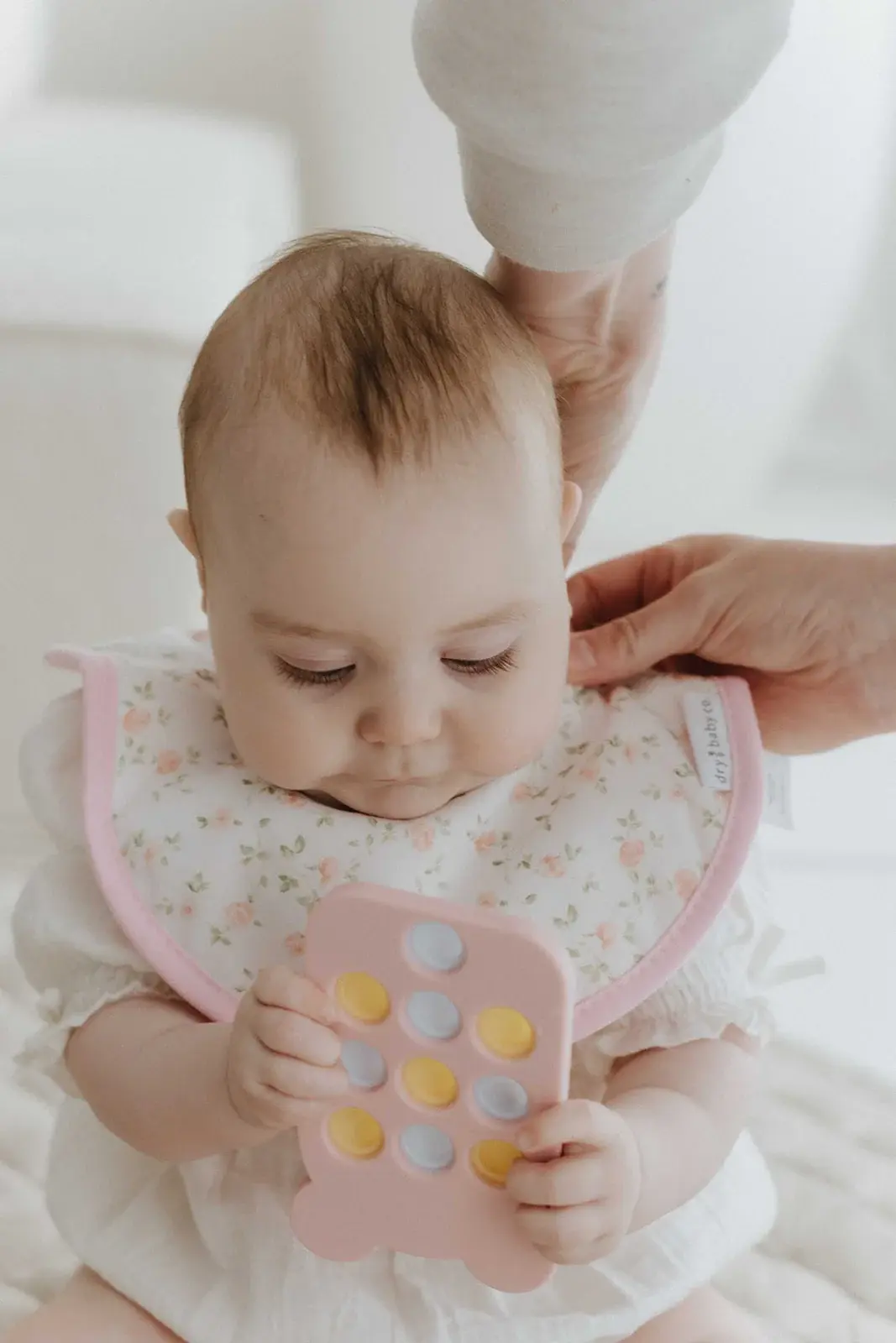 dry baby co. dry baby co. Waterproof Dribble Bib - 2 Pack - Vintage Pink Floral