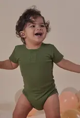 Snuggle Hunny Kids Snuggle Hunny Olive Short Sleeve Organic Bodysuit - Size 1