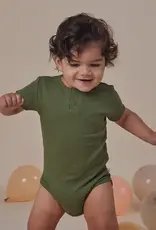 Snuggle Hunny Kids Snuggle Hunny Olive Short Sleeve Organic Bodysuit - Size 1