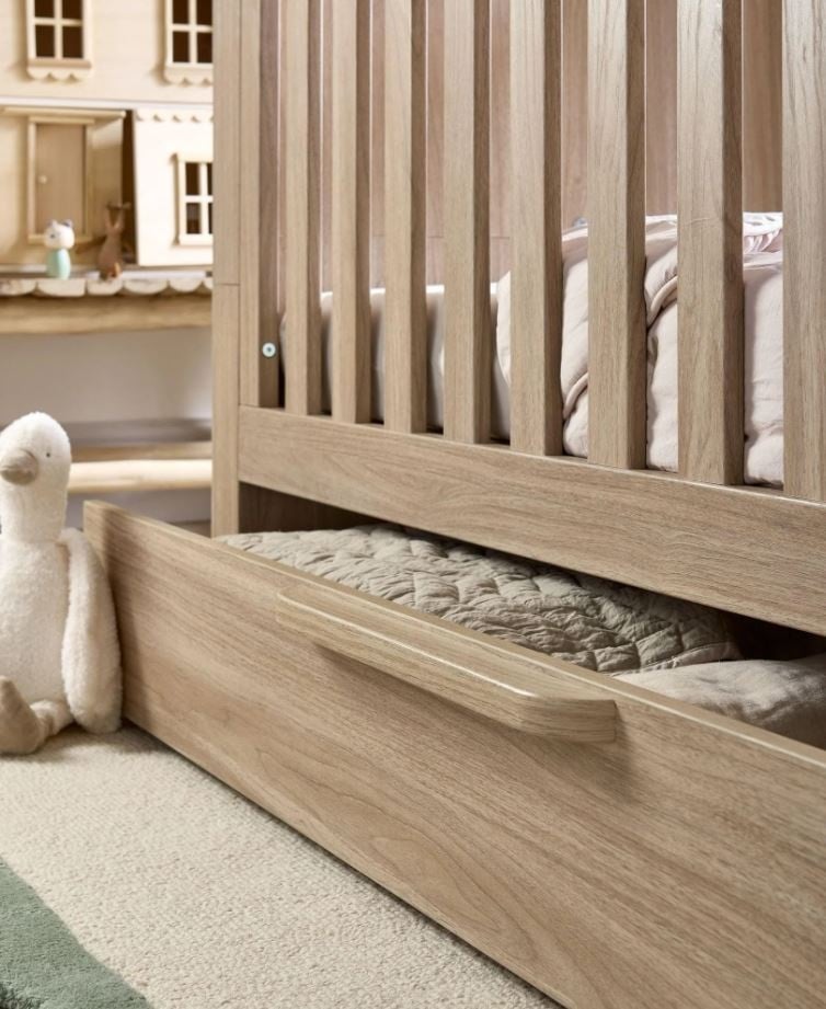 Mamas and Papas Mamas & Papas Franklin Cotbed Set With Essential Spring Cotbed Mattress (4 Pieces) - Light oak