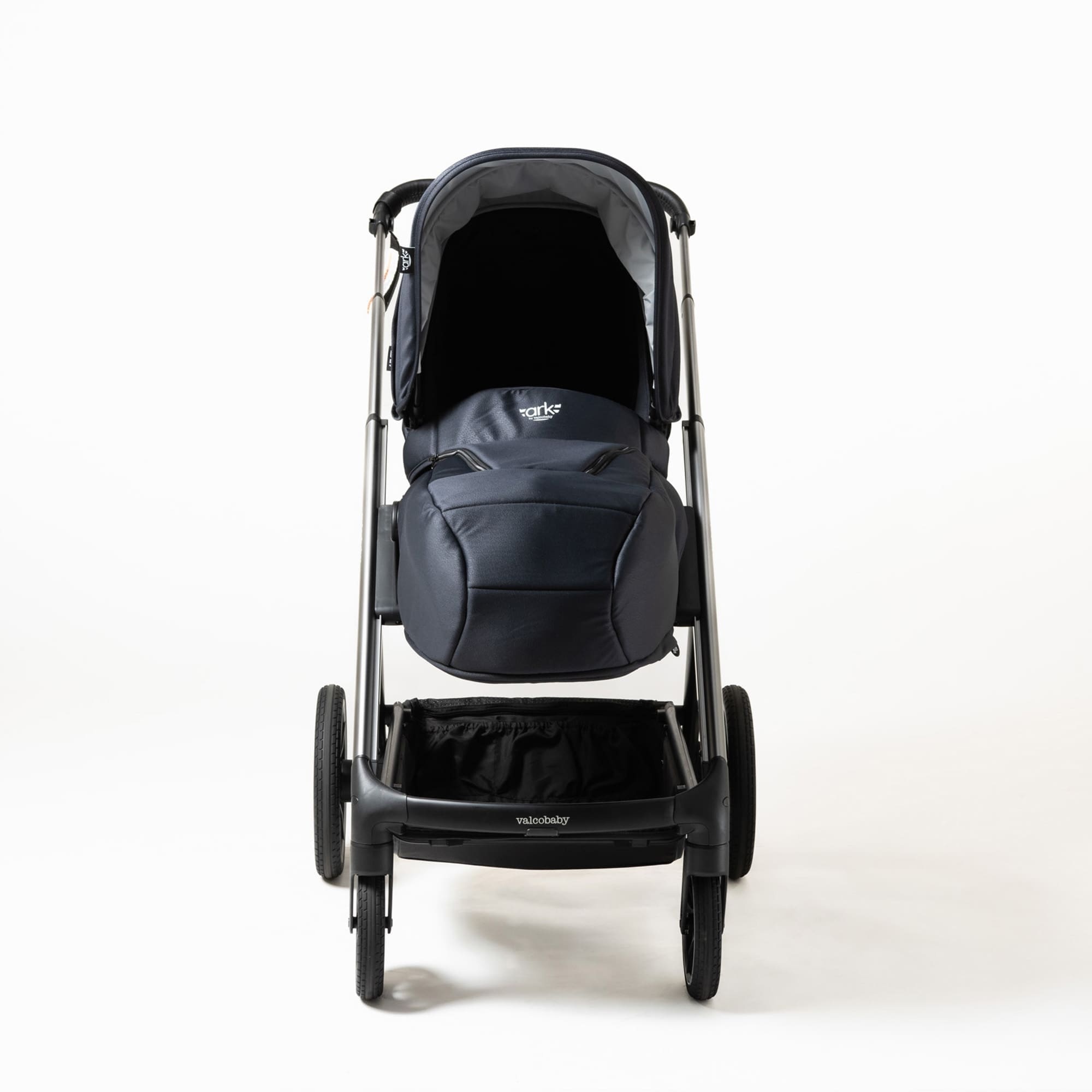 Valco Valco ARK - with Infinity Wheels Onyx - Gun metal Frame