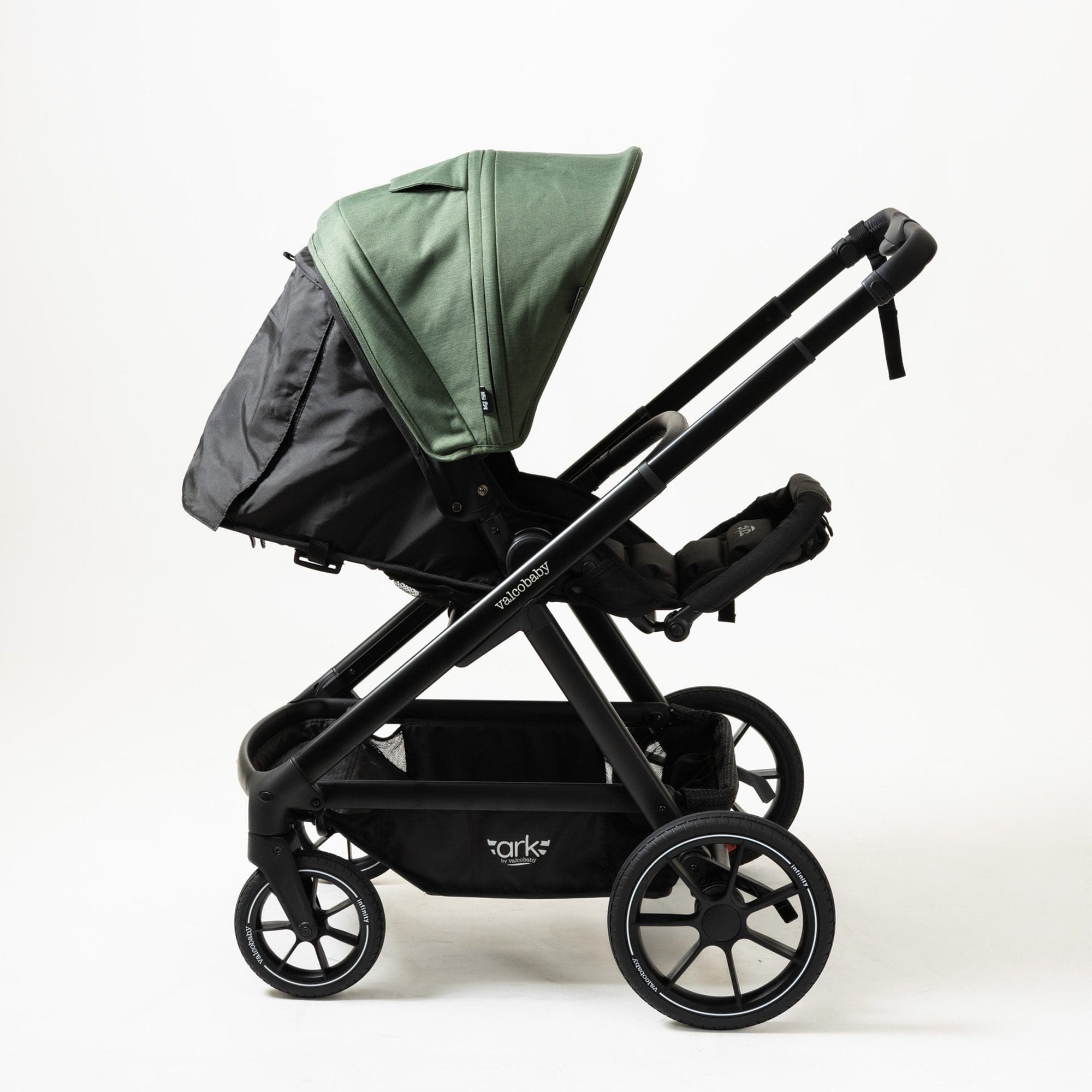 Valco Valco ARK - with Infinity Wheels Basil - Black Frame