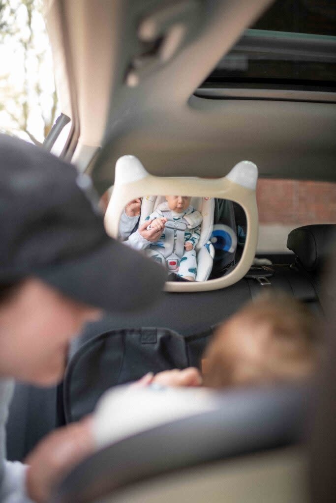 Benbat Benbat Hope Car Mirror & Projector w Remote