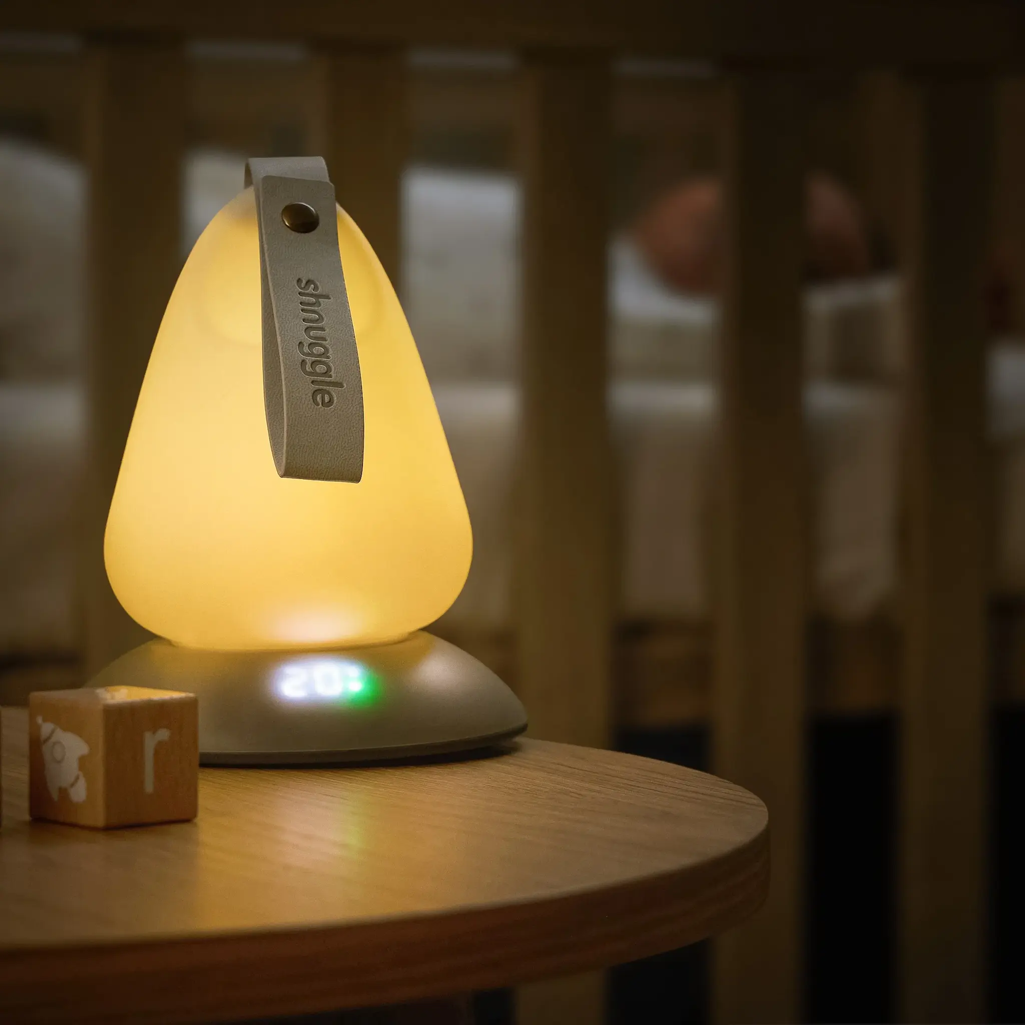 Shnuggle Shnuggle Moonlight Plus Nightlight with Digital Room Thermometer