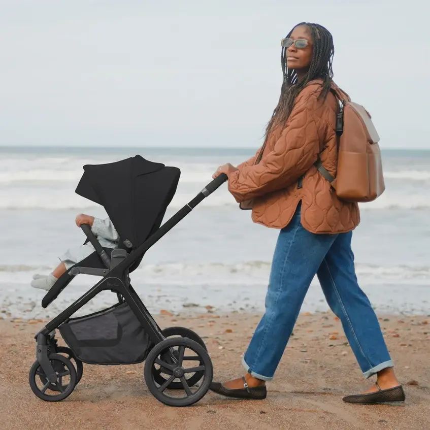 Silver Cross Silver Cross Cove 2 Onyx with Carrycot