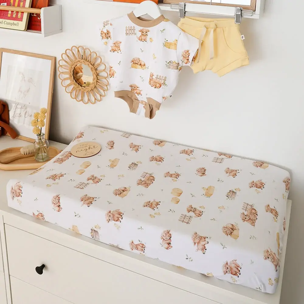 Snuggle Hunny Kids Snuggle Hunny Highland Cows Organic Bassinet Sheet / Change Pad Cover