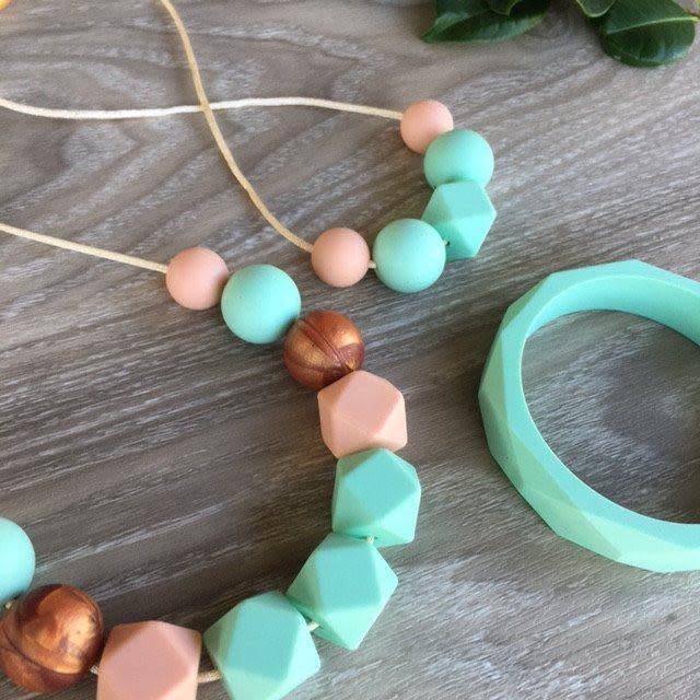 OneChewThree OneChewthree Geo Silicone Teething Bangle