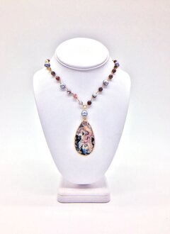 Purple/Pearl w/multi Pendant