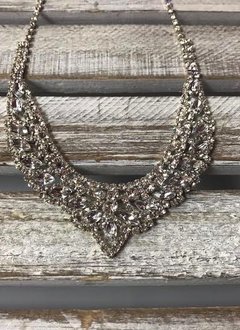 Sparkly Rhinestone Pointed Necklace