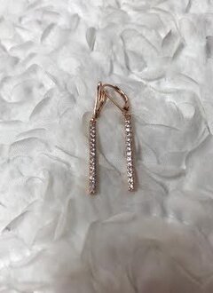 Rose Gold Plated Vertial Bar Earring with Cubic Zirconia