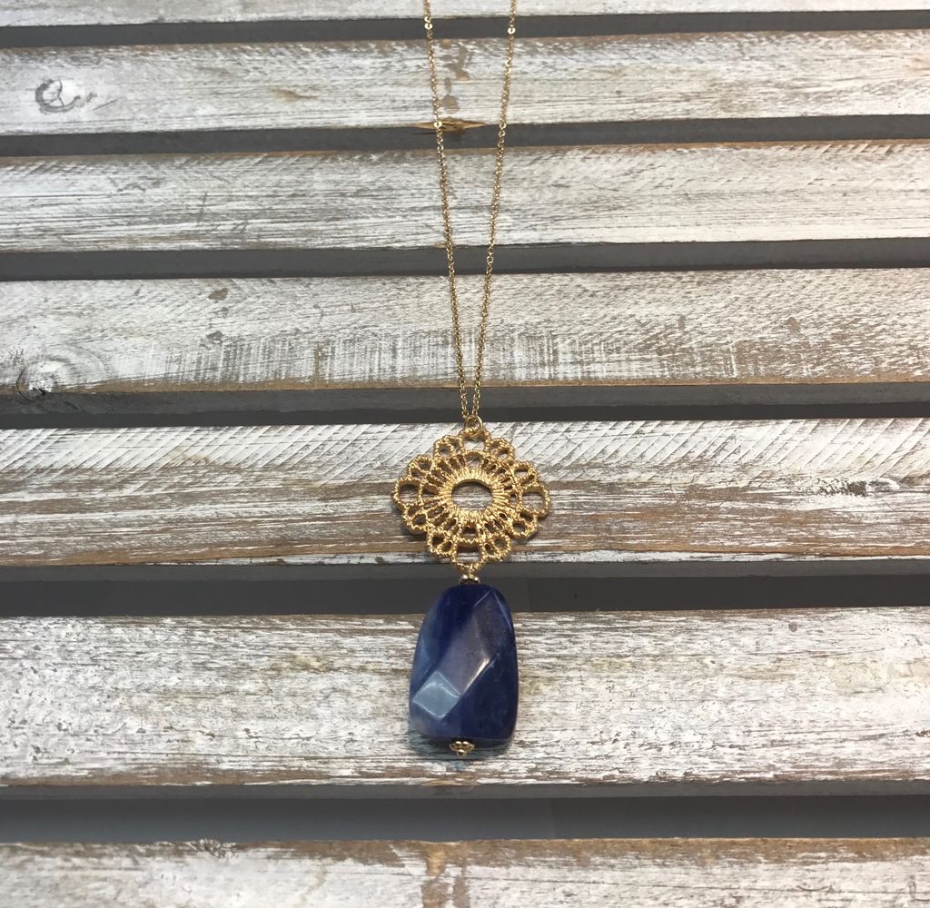 Trendy Gold Necklace with Blue Stone Hanging