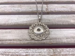18mm Snap Necklace with Fancy Pendant