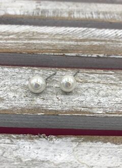 8mm White Pearl Earring
