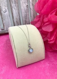 Sterling Silver Roman Glass Knot Style Necklace