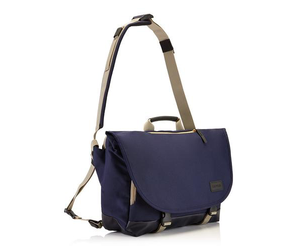 crumpler chronicler plus