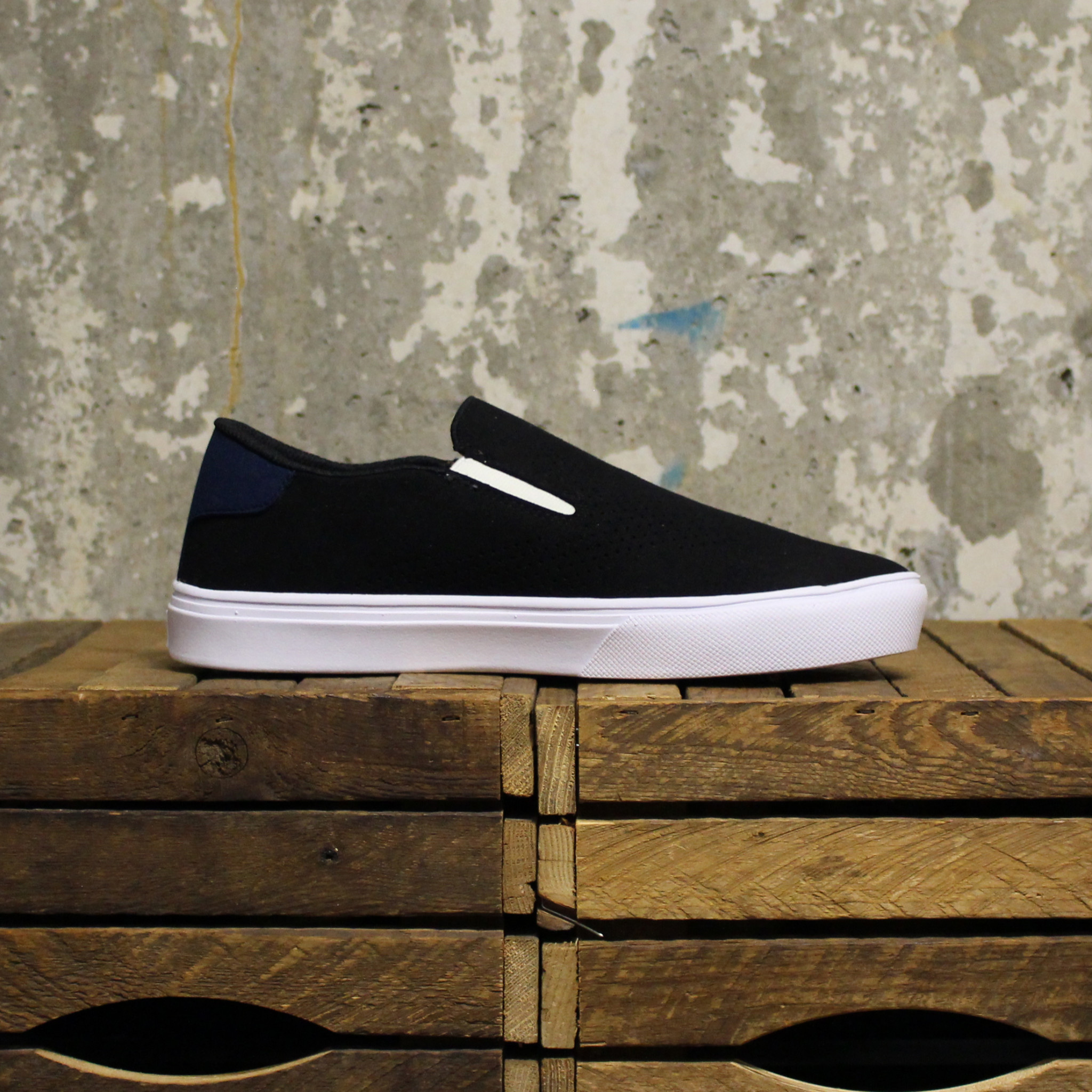 etnies cirrus