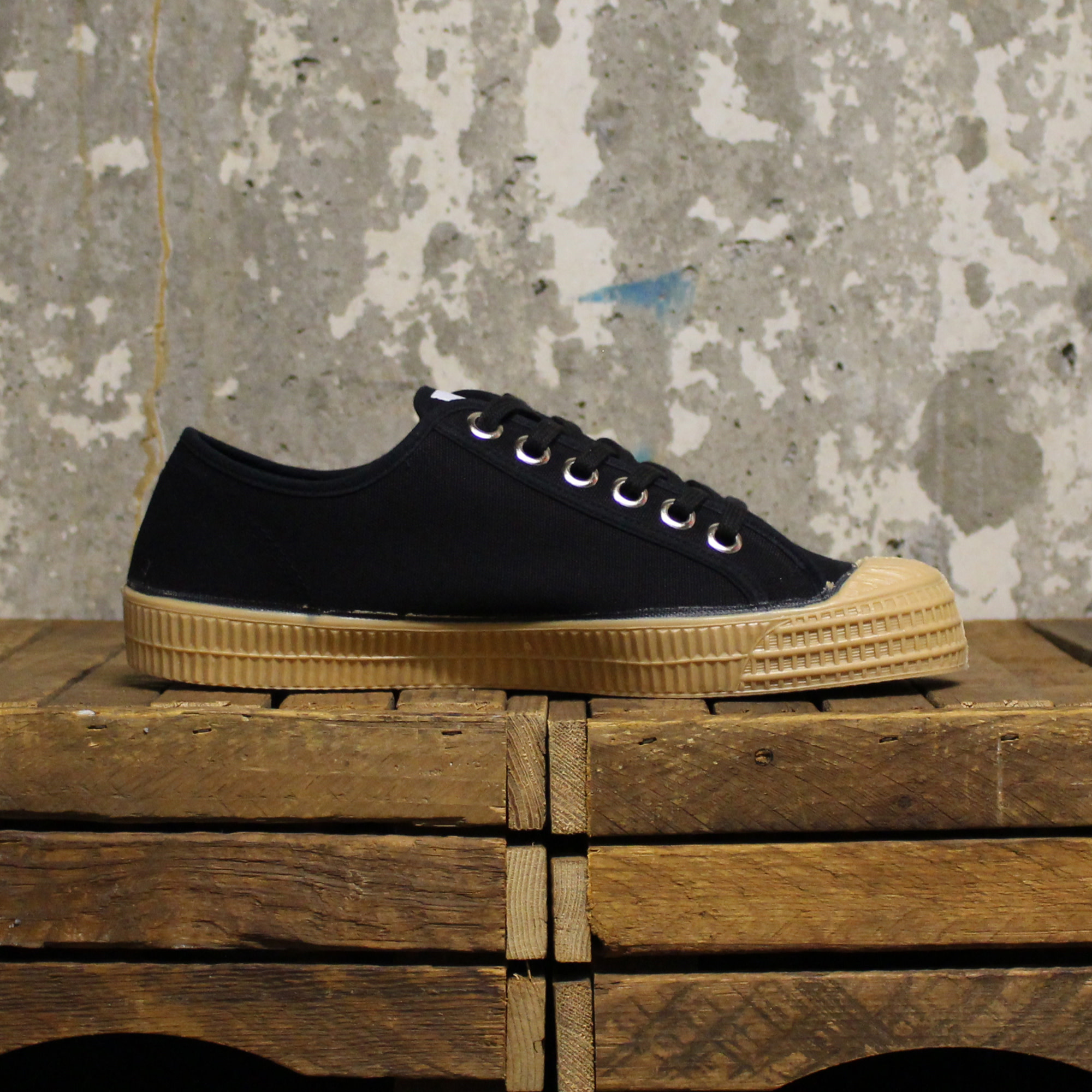 Novesta soldes Clearance