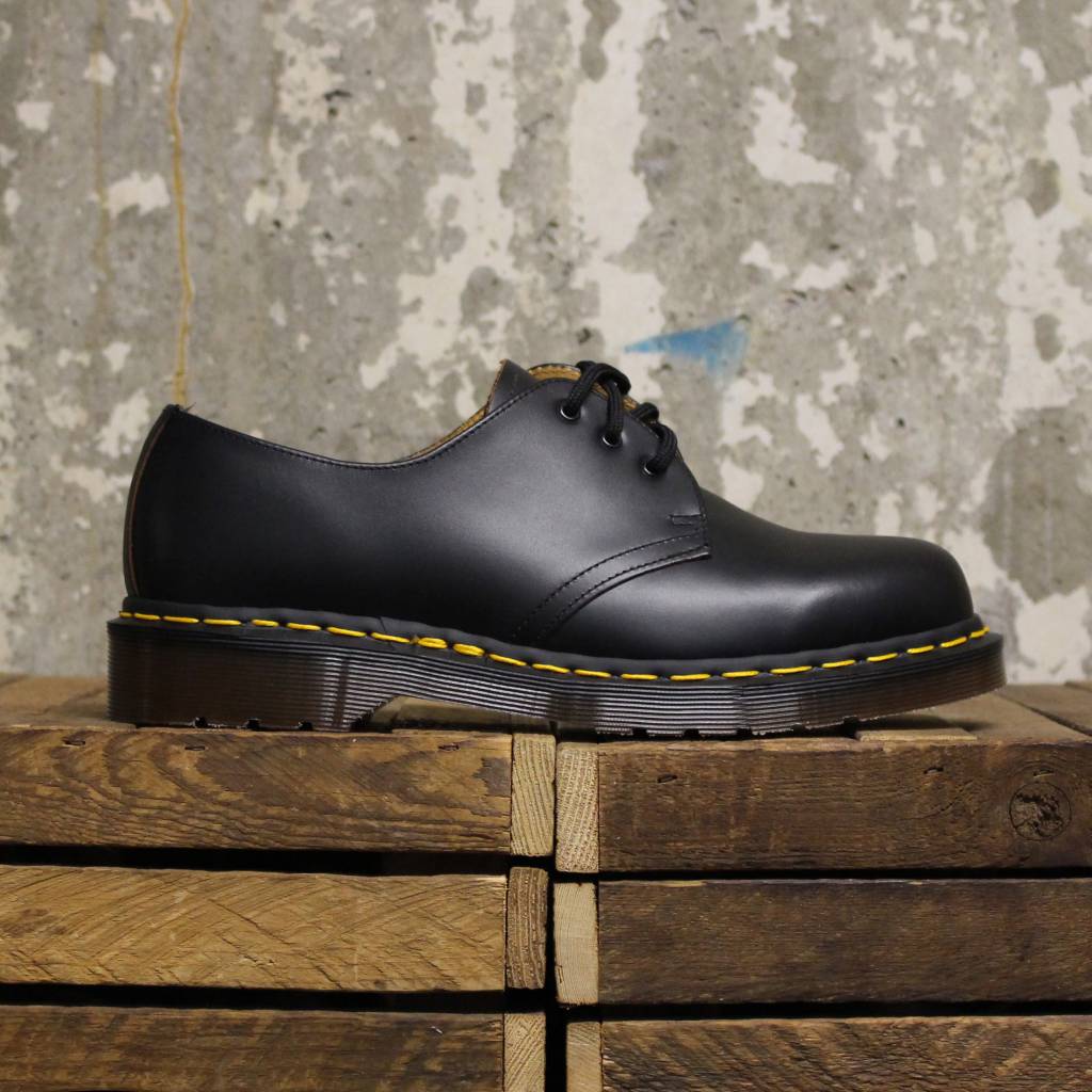 Dr Martens Vintage 1461 Quilon Made In England Black