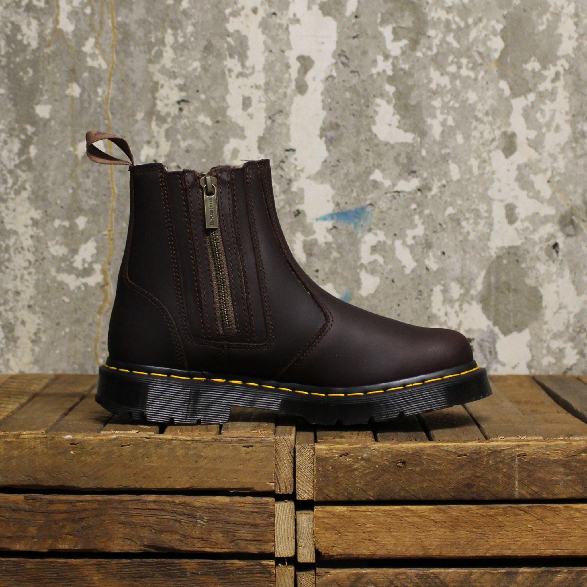 dr martens 2976 alyson wintergrip