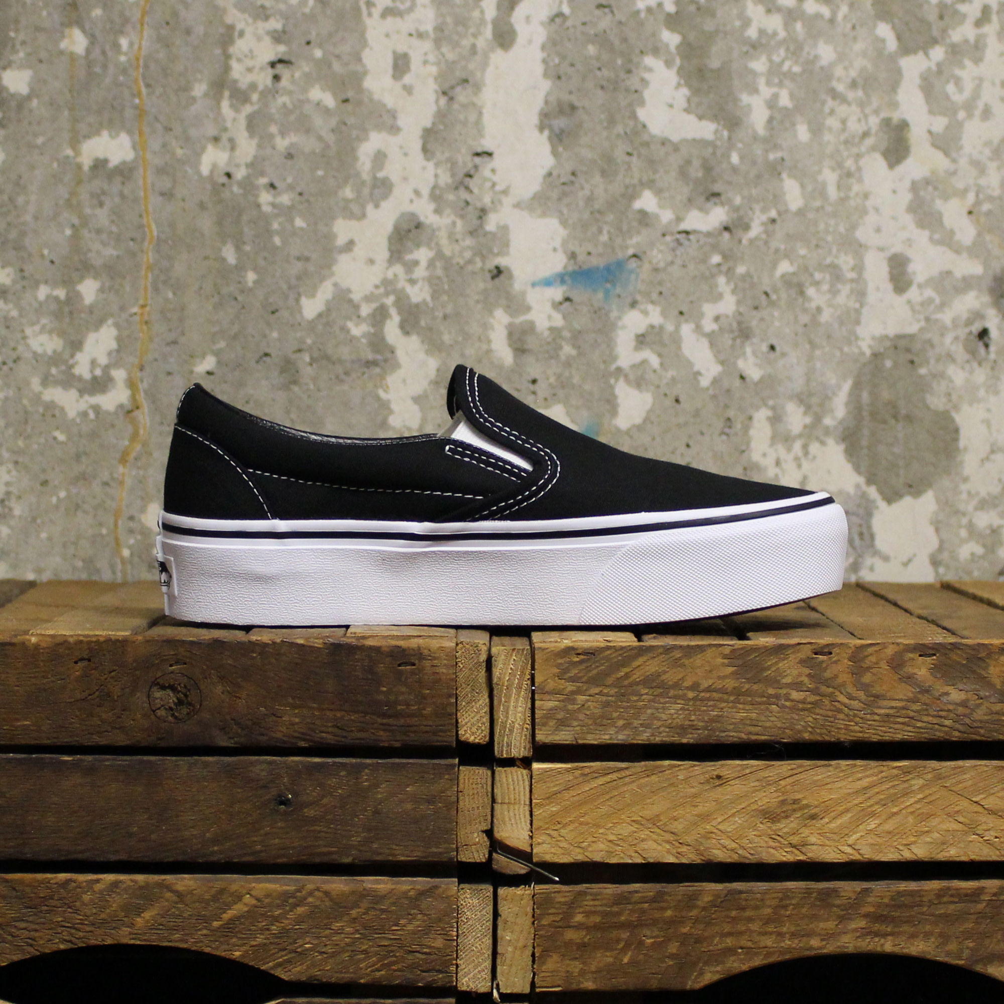 Vans Vans Classic Slip-On Platform - Black