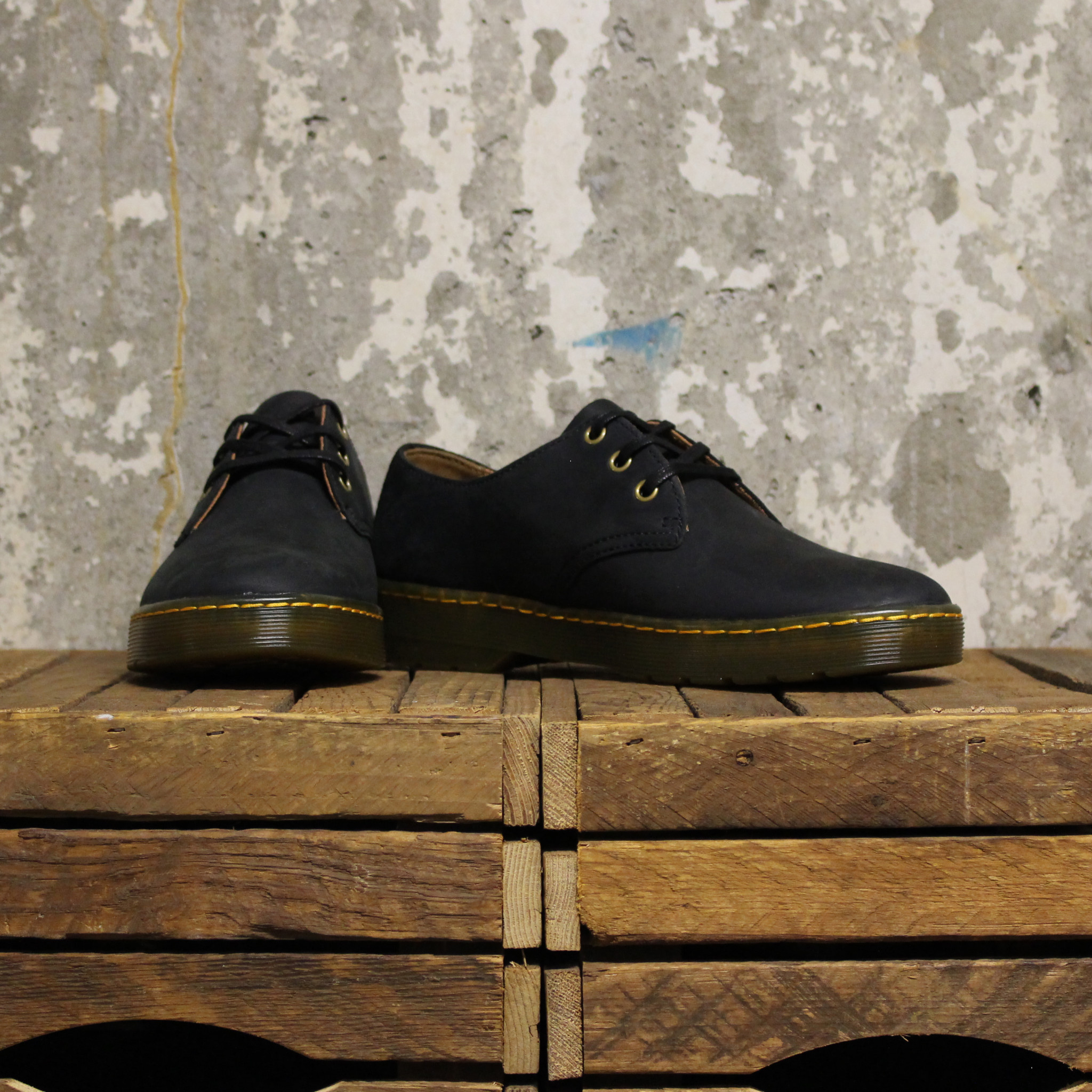 dr martens coronado black