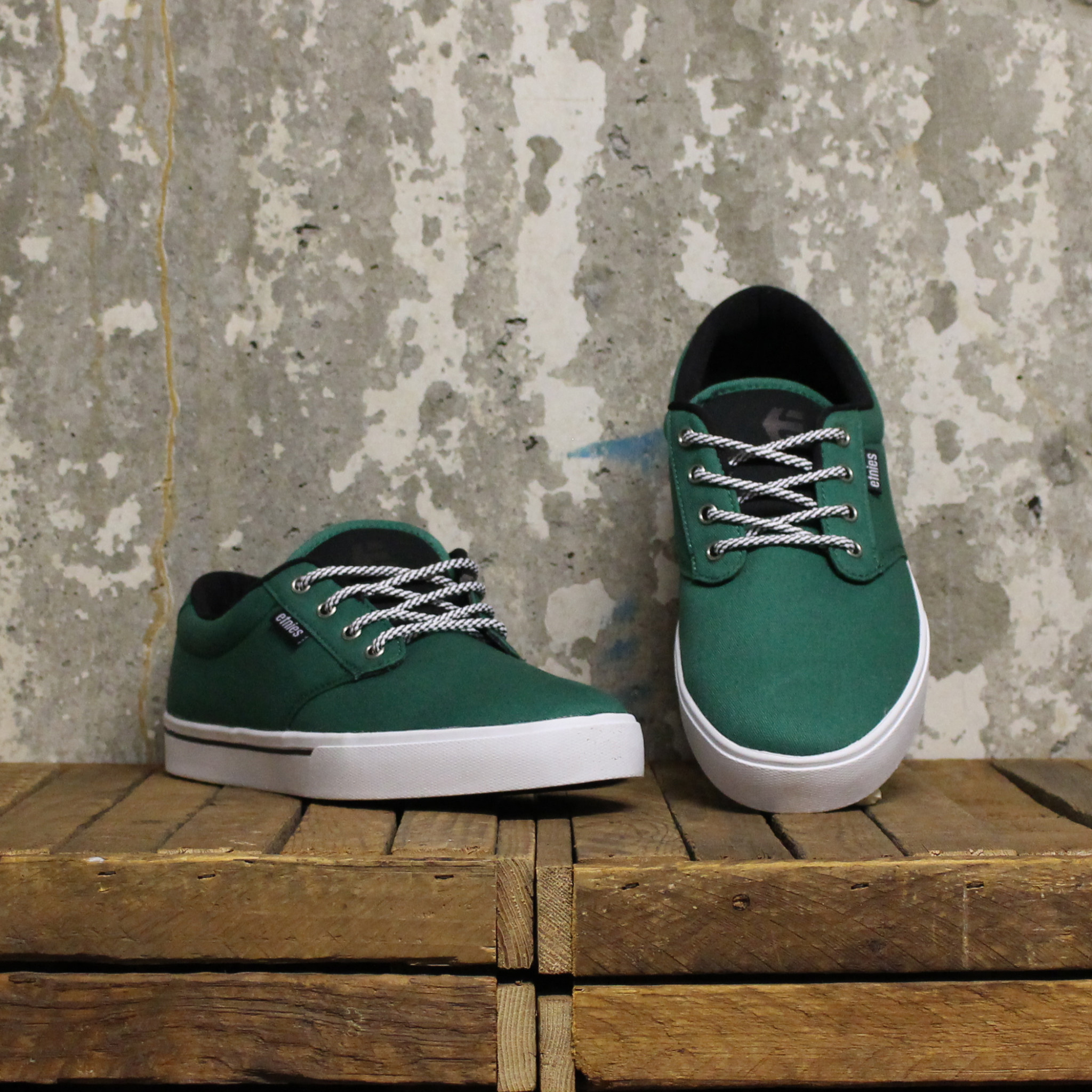 black and green etnies
