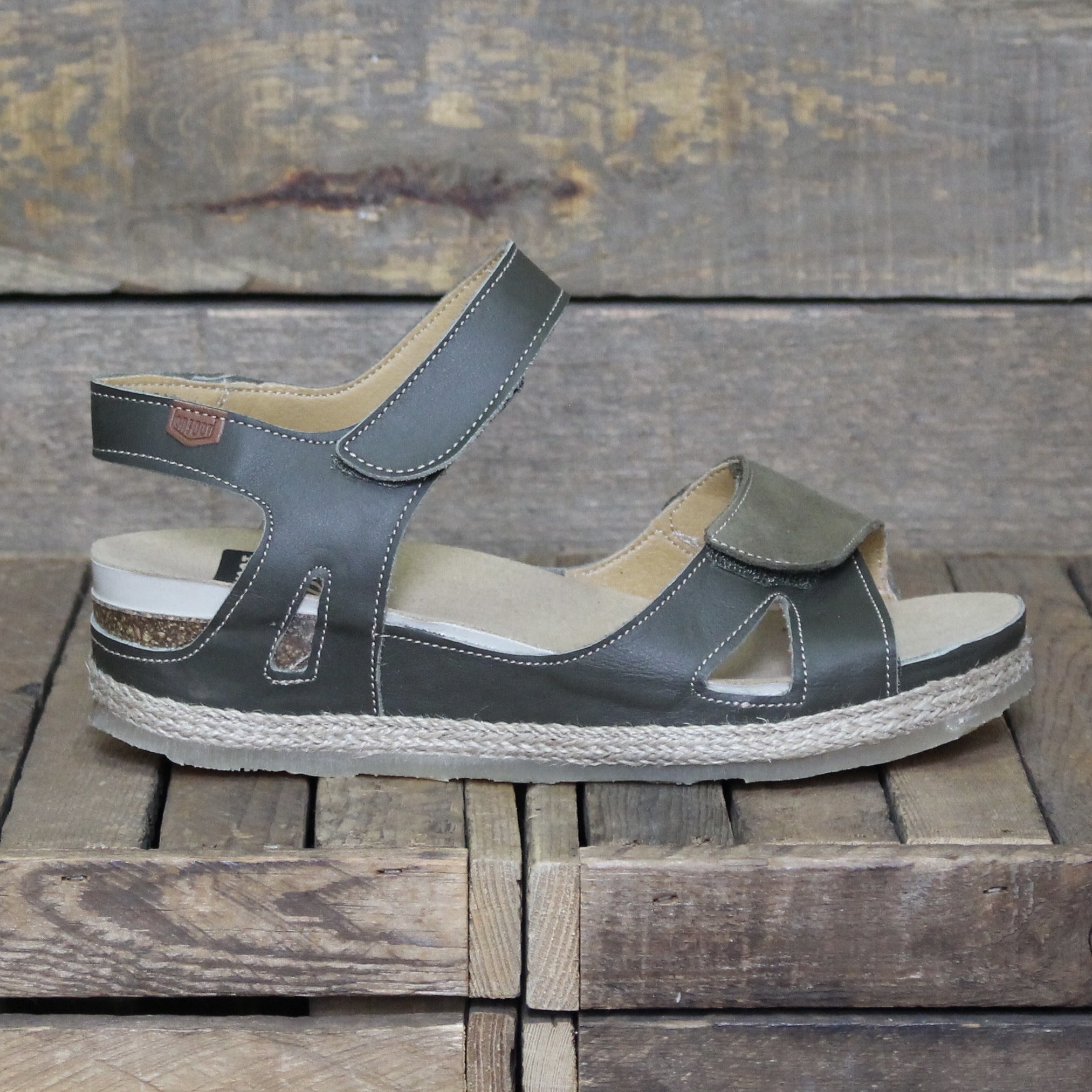 On Foot On Foot - 221 Trenton Women Sandals - Khaki