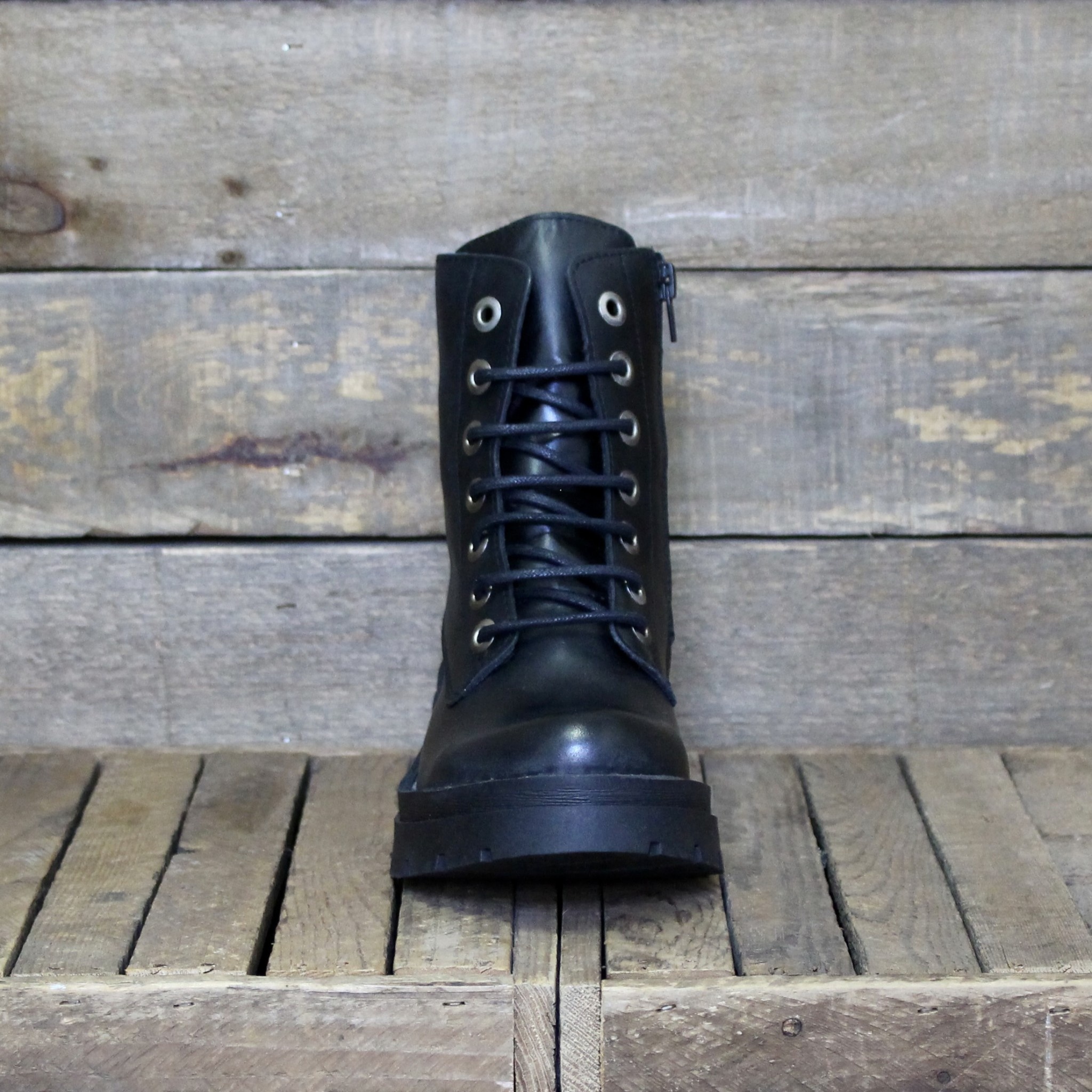 Chacal Chacal - 6076 Madison Leather - Black