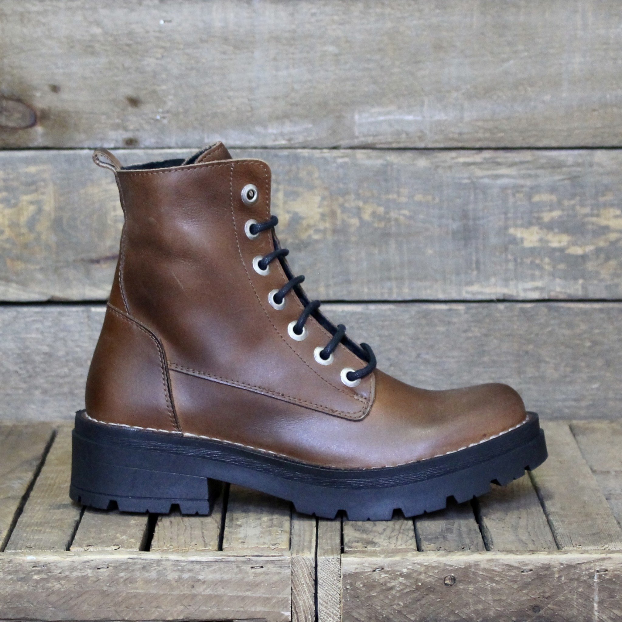 Chacal Chacal - 6076 Madison Leather - Ocre