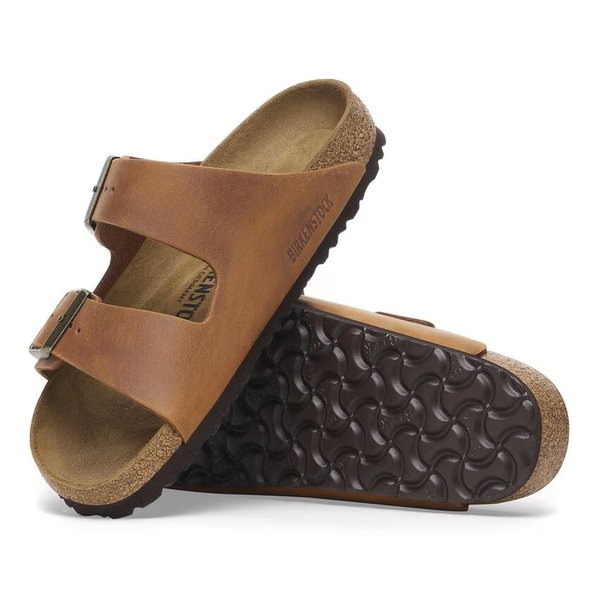 Birkenstock Birkenstock Arizona Oiled Leather (Men - Regular)  - Cognac